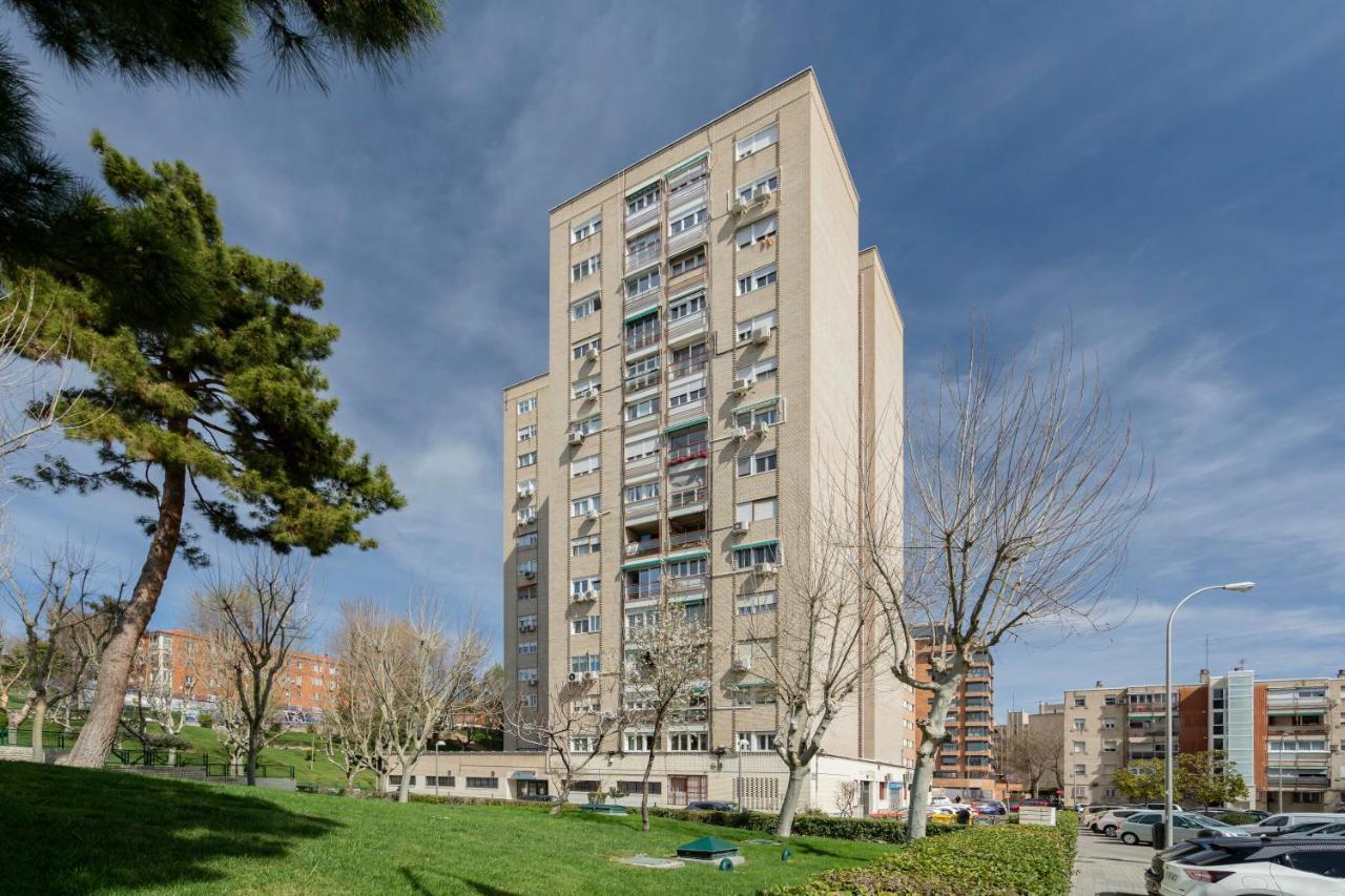 For You Rentals Moderno Apartamento Temporal Cerca Zoo Y Del Parque De Atracciones Ceb76 Мадрид Экстерьер фото