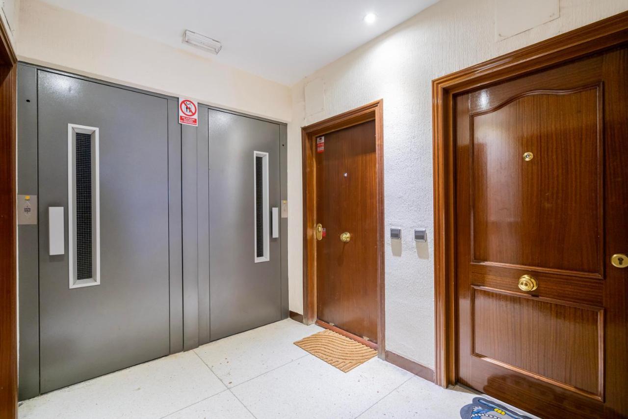 For You Rentals Moderno Apartamento Temporal Cerca Zoo Y Del Parque De Atracciones Ceb76 Мадрид Экстерьер фото